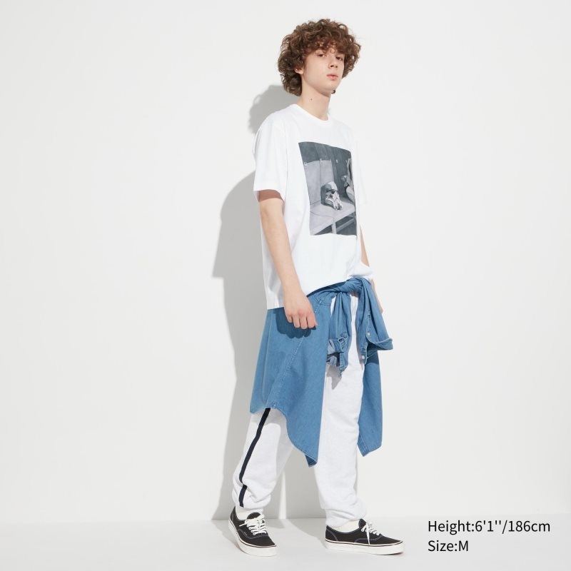 Koszulki Męskie Uniqlo Utgp2023: Magic For All Ut Short-sleeve Graphic Jim Chen-hsiang Hu Białe | 1377407