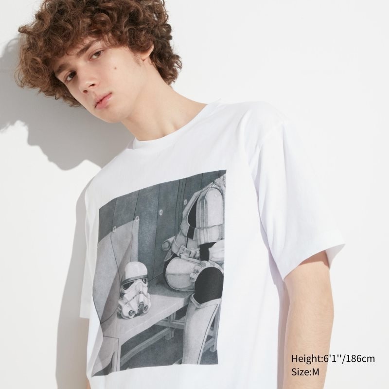 Koszulki Męskie Uniqlo Utgp2023: Magic For All Ut Short-sleeve Graphic Jim Chen-hsiang Hu Białe | 1377407