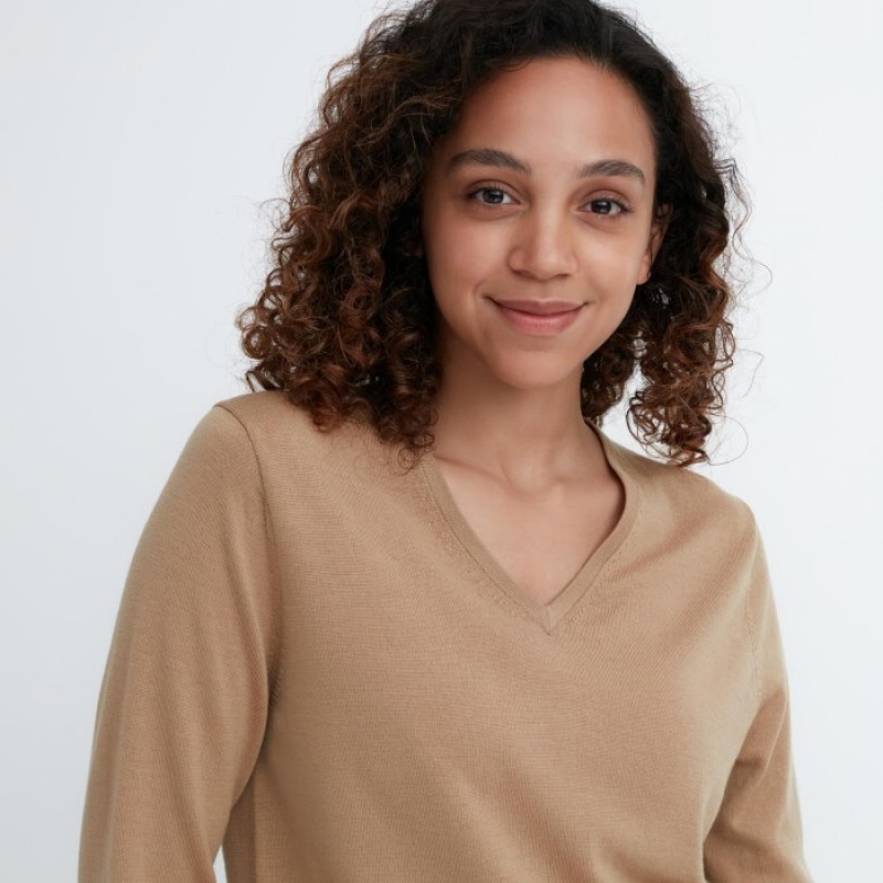 Swetry Damskie Uniqlo Extra Fine Merino V-Neck Long-Sleeve Beżowe | 324057
