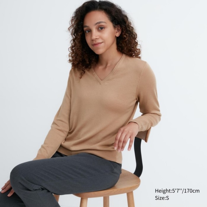 Swetry Damskie Uniqlo Extra Fine Merino V-Neck Long-Sleeve Beżowe | 324057